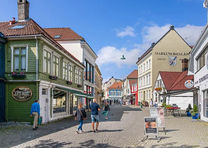 Apartman 2024 Renovated Luxury Penthouse! Up To 9 Guests! *